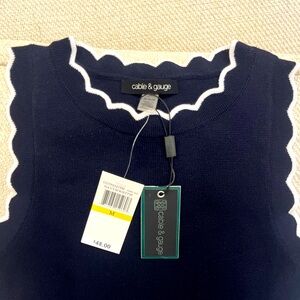NWT Cable & Gauge Navy Sleeveless Top, Size M